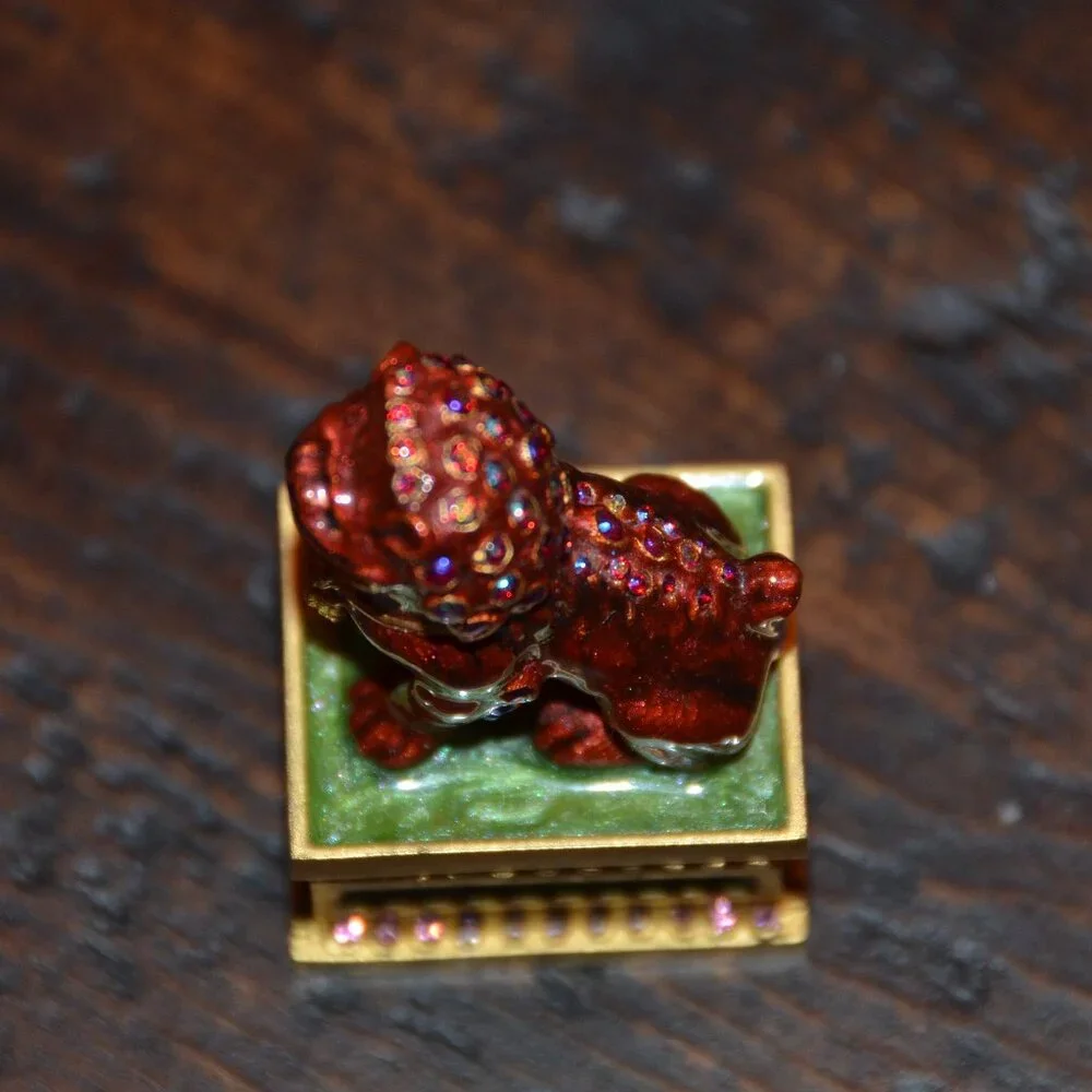 RARE JAY STRONGWATER ESTEE LAUDER CHINOISERIE FOO DOG CRYSTAL ENAMEL COMPACT